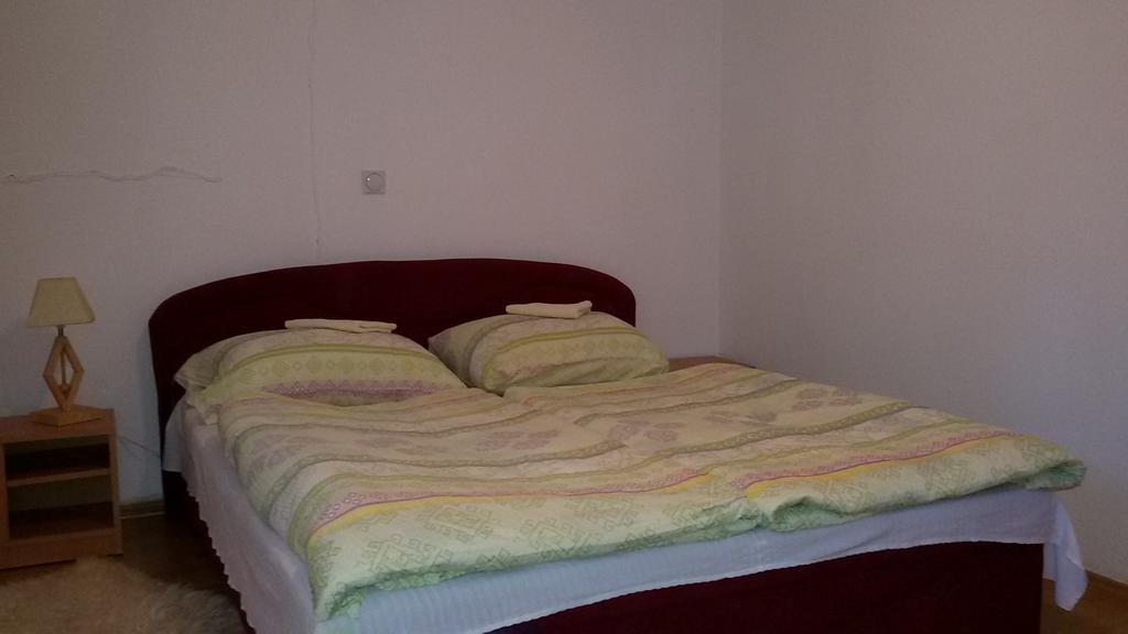 Apartments Ogorjelica ヤホリナ 部屋 写真