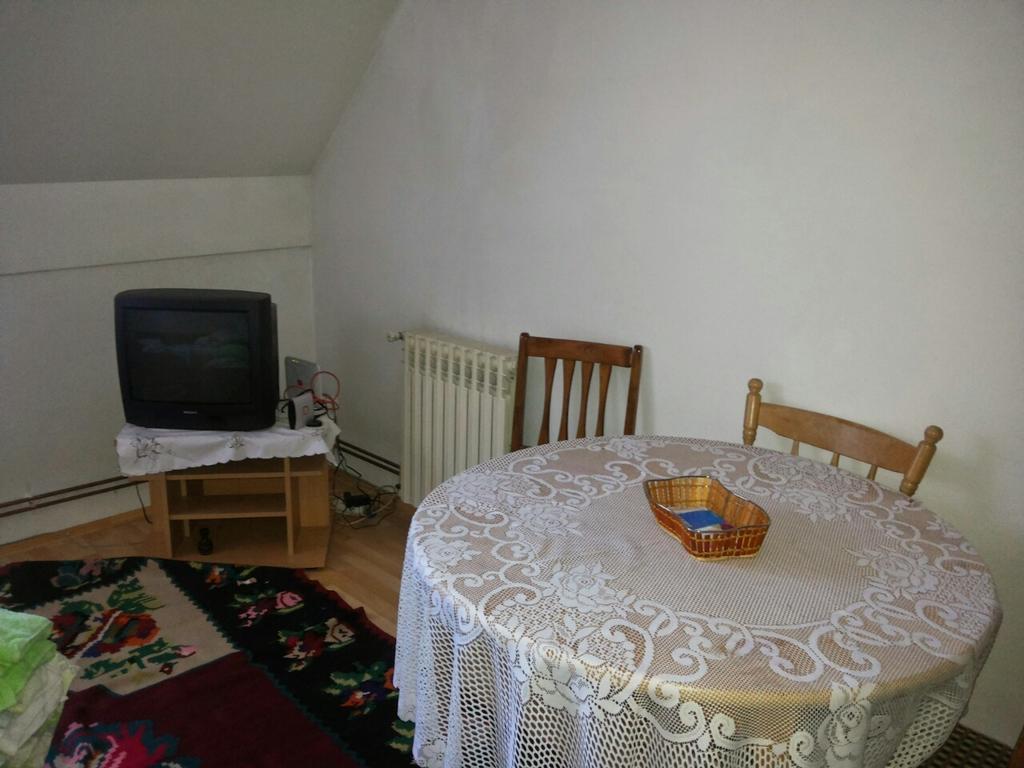 Apartments Ogorjelica ヤホリナ 部屋 写真