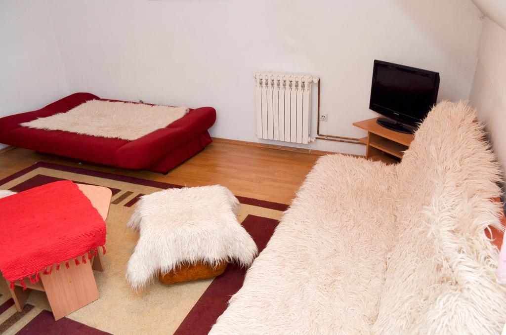Apartments Ogorjelica ヤホリナ エクステリア 写真
